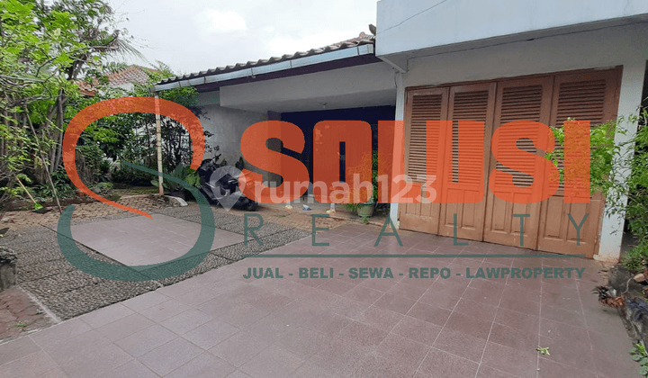 Rumah Luas Bebas Banjir Kayu Jati di Duren Sawit 1