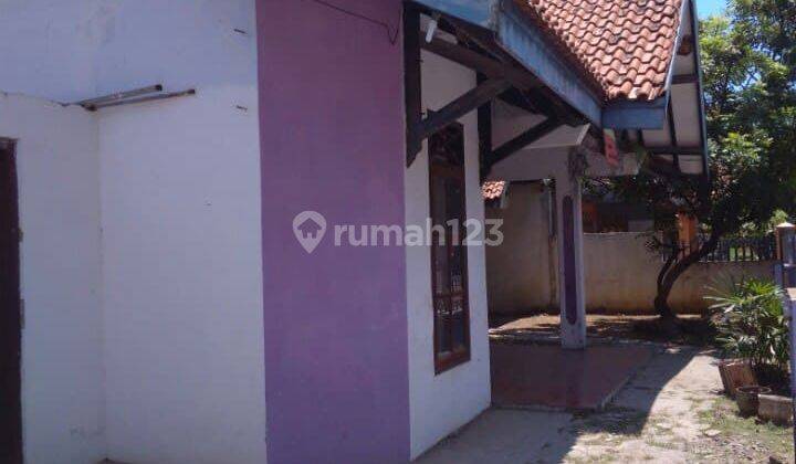 Rumah di Pinggir Jalan Utama Pekalongan Jawa Tengah 2