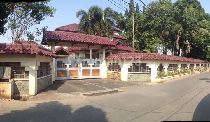 Rumah Cantik dg Tanah yg Luas Bebas Banjir di Jatibening Rumah Cantik dg Tanah yg Luas Bebas Banjir di Jatibening