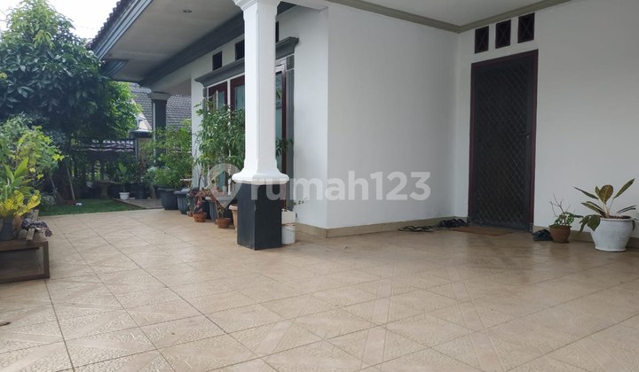 Rumah Hook Asri dan Luas di Jatibening 2