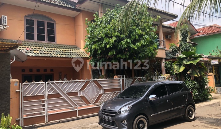 Rumah besar 2 kavling  di Bekasi Timur 1