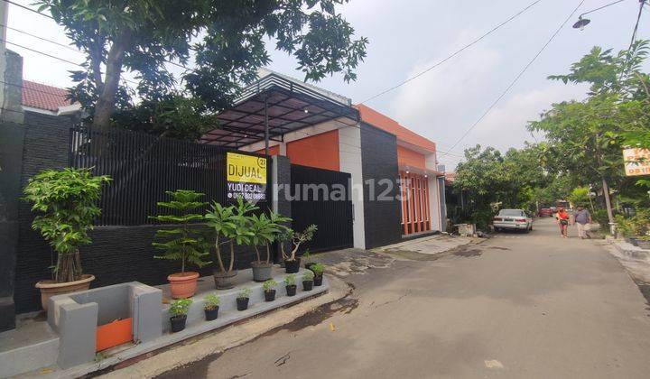 Rumah rapi strategis sebrang Surya Toserba kota Cirebon 2