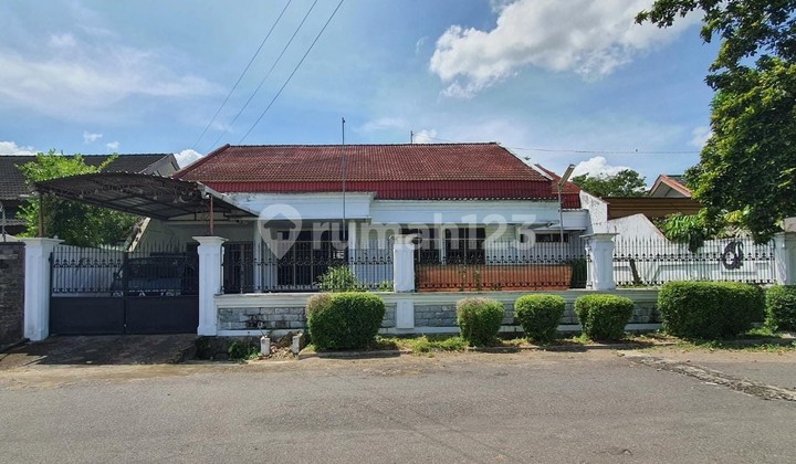 Sewa Rumah Luas Dekat Transmart Cocok Untuk Kantor Atau Keluarga Besar 2