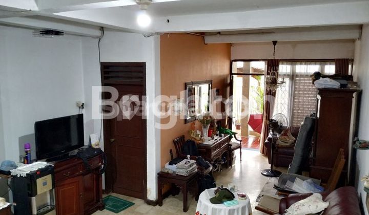 RUMAH 2 LANTAI PURI INDAH 2