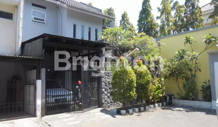 RUMAH 2LT TERAWAT SIAP HUNI SUKOSEMOLO 1