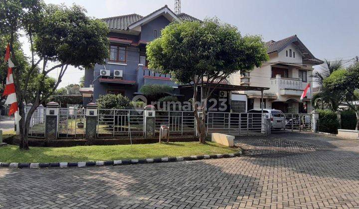 Dijual Rumah Murah Luas dan Hook di Kemang Pratama Bekasi 2