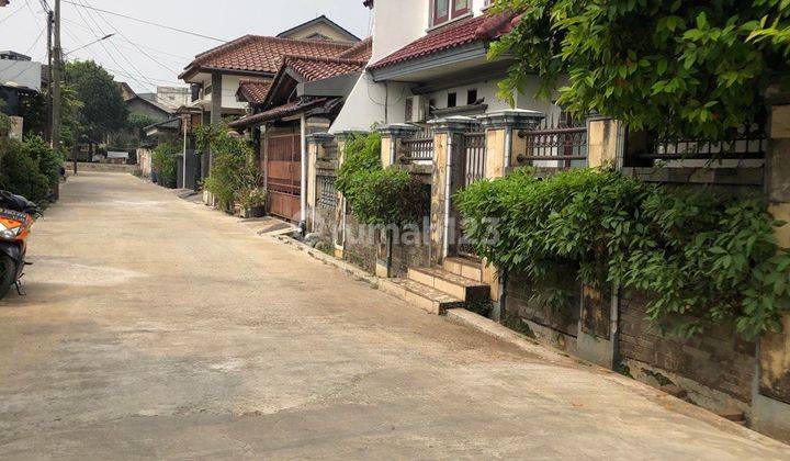 Rumah Hook Asri dan Luas di Jatibening 1