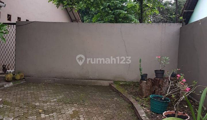 Dijual rumah dengan tanah luas area Jatibening (Reff RK-NY) 2