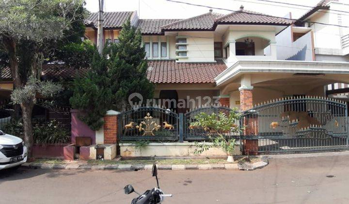 Rumah terawat dan rapi di Kemang Pratama (DN) 1