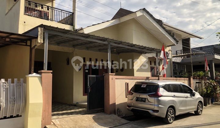 Rumah 2 lantai di Jatibening