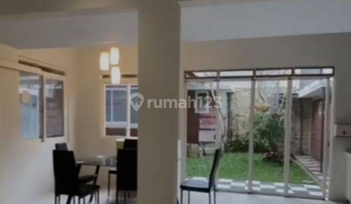 Rumah Kota Baru Parahyangan baru renovasi  2