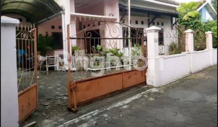 RUMAH 2 LANTAI SIAP HUNI DAERAH PAKUNCEN, JOGJAKARTA 2