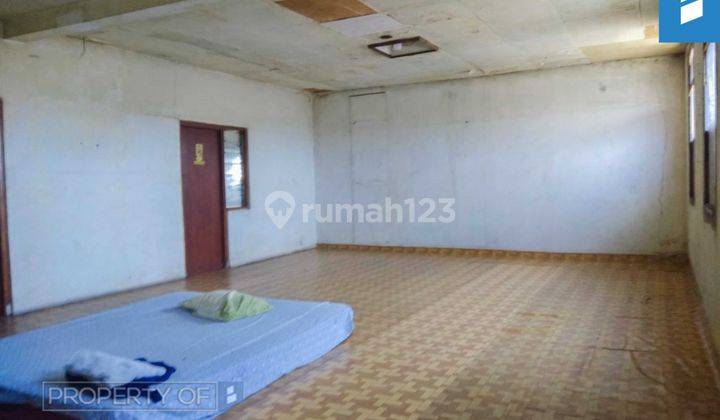 Rumah 3 Lantai Butuh Renovasi Unfurnished Sertifikat Hak Milik di Sayap jl gatot Subroto bandung, Bandung 2