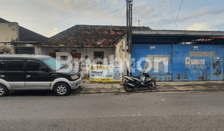 RUMAH LAMA HITUNG TANAH DAERAH KEMETIRAN SELANGKAH MALIOBORO DAERAH ISTIMEWA YOGYAKARTA 1