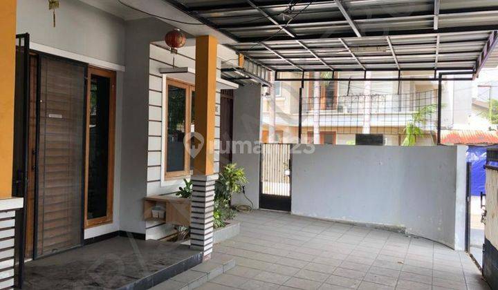 RUMAH 2 LANTAI SIAP HUNI SEMI FURNISH DI GREEN VILLE 1