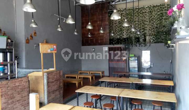 Rumah dan tempat usaha di Tebet ( NY) 2