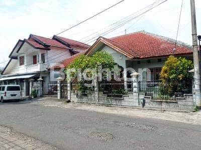 Rumah  dan kost aktif   tengah kota area buah buahan langsep klojen malang 1