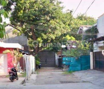 Rumah Strategis dapat dijadikan Kos-kosan @Kemang 2