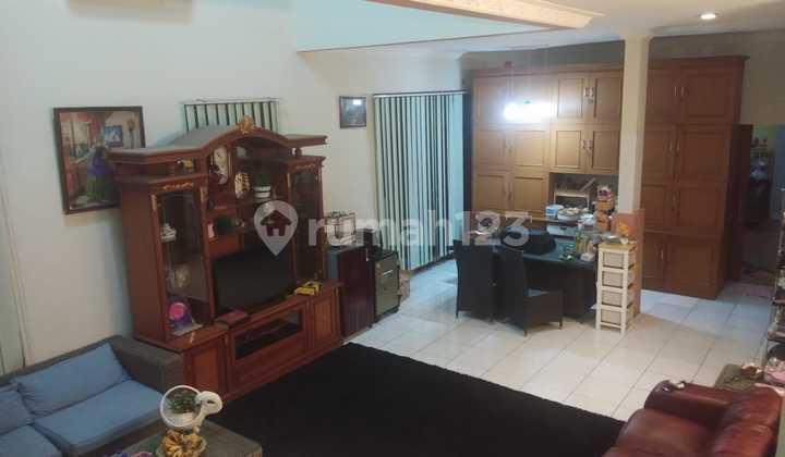 Rumah Tinggal siap Pakai di Komplek Taman Wahidin 2