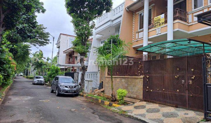 Rumah Mitra Gading Villa, Kelapa Gading Luas 9x18m2 2