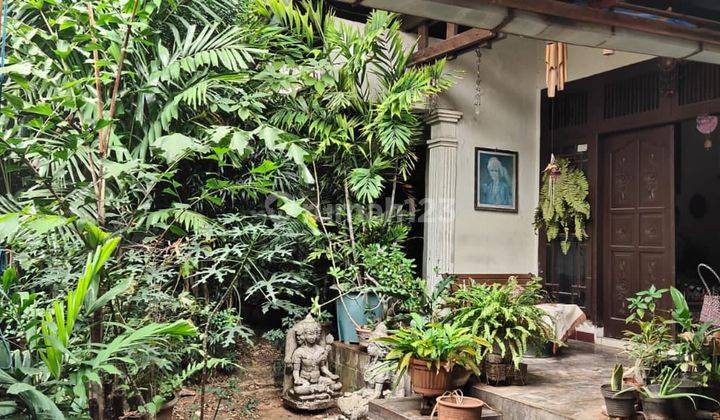 Rumah Tua Dlm Komplek Di Daerah Duren Sawit, Jakarta Timur 1