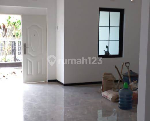 Rumah 2 Lantai di Sulfat bagus baru direnovasi siap huni 2