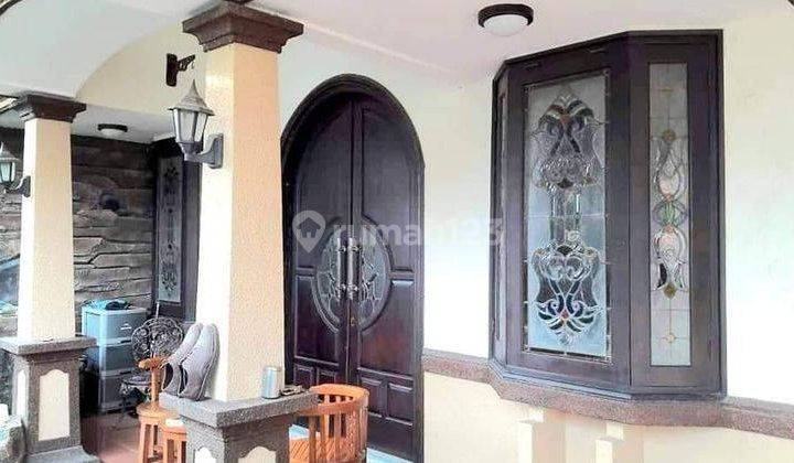 Rumah di Jalan bunga-bunga 2 Lantai Bagus hadap Selatan SHM 2