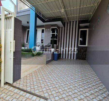 Rumah Cantik 2 Lantai Pandanwangi Blimbing Malang 2