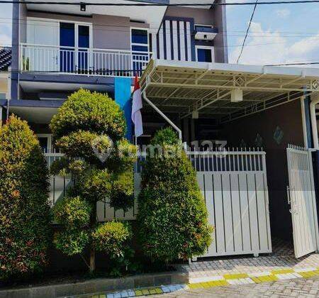 Rumah Cantik 2 Lantai Pandanwangi Blimbing Malang 1