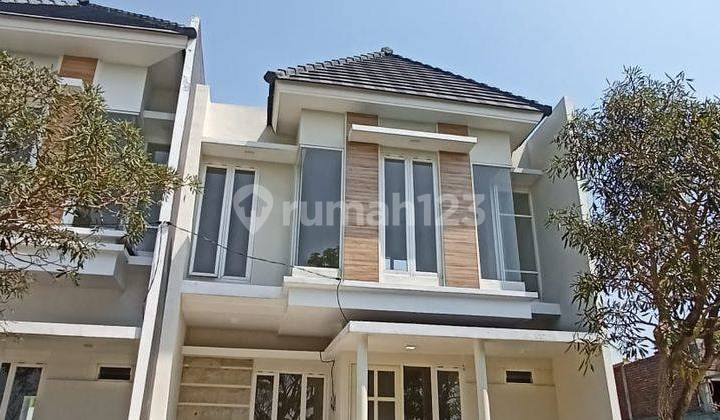 Rumah baru 2 lantai dekat kampus UB jarak ± 4km harga murah 