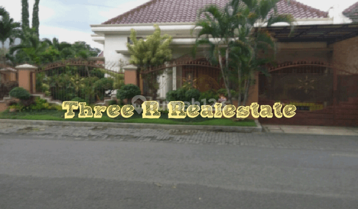 Rumah mewah bagus istimewa luas di Sawojajar full furnished 