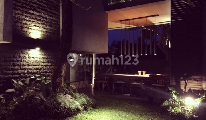 Price according to facilities, exclusive super duper elite house in the premium area of Malang city. 2