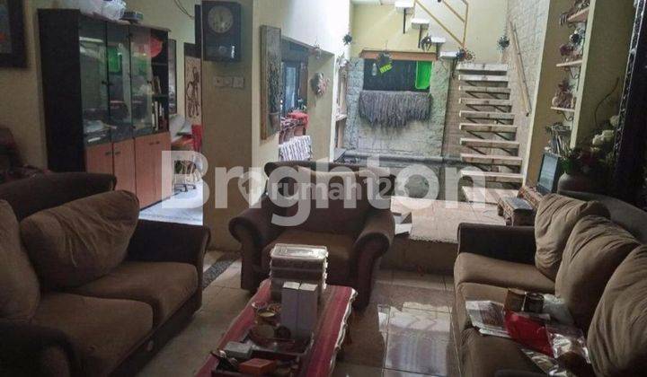 RUMAH BAGUS 2 LANTAI SIAP HUNI TERAWAT 2