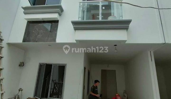 Rrumah Baru Di Cempaka Putih, Jakarta Pusat 1