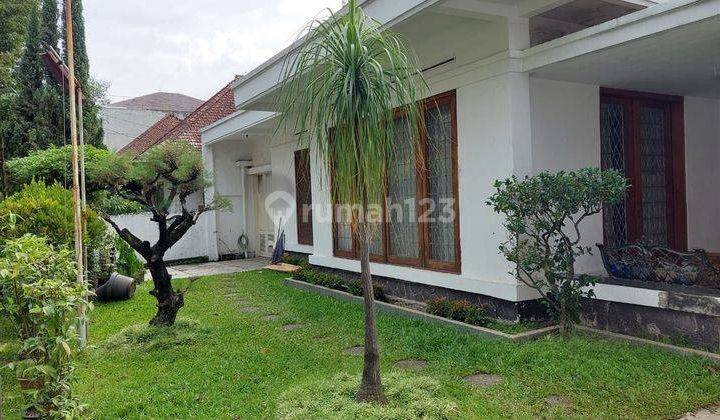 Prime Location Rumah Terawat di Area Gatot Subroto 1