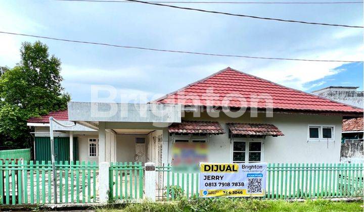 RUMAH BESAR DAN BAGUS SIAP HUNI DI KM 3 1