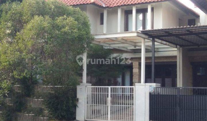 Dijual Mewah Rumah Siap Huni Graha Family, Full Furnish, Surabaya 1