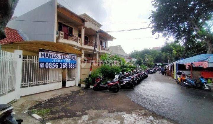 Rumah Hoek Luas Strategis di Kawasan Roxy, Jakarta Pusat 2