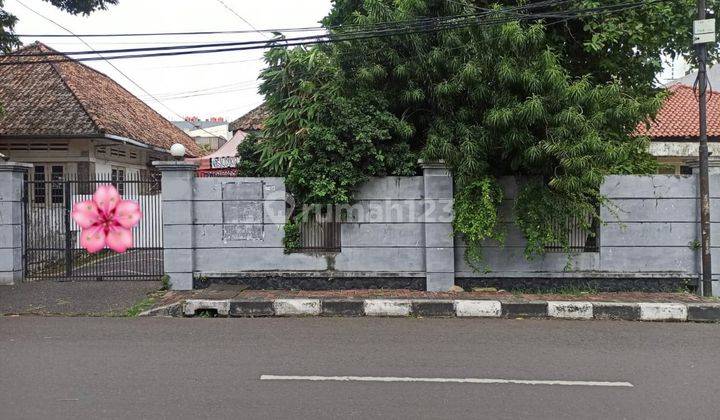 Turun Harga!!  Rumah Lama Di Daerah Guntur, Setiabudi. 2