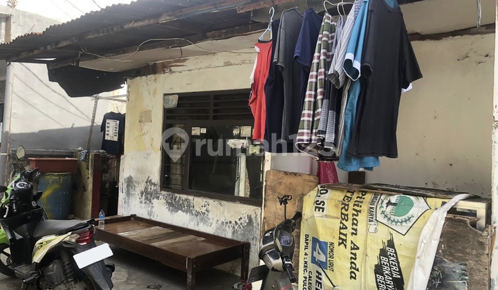 Rumah Tua Hitung Tanah Di Daerah Rawamangun, Jakarta Timur