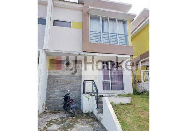 Rumah 3 Lantai Di Beverly green 1