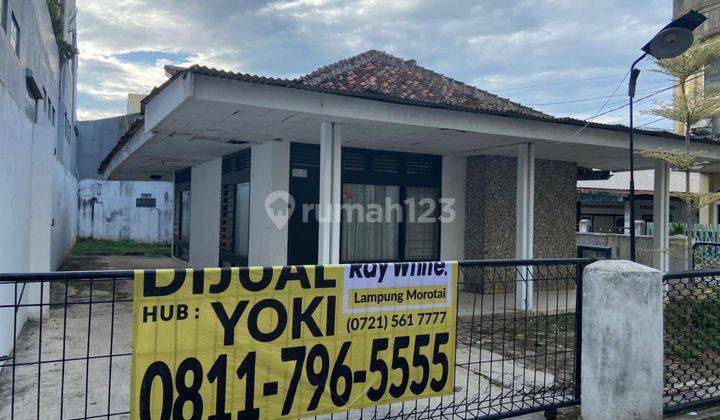 Rumah komersil  di pusat kota jalan Raden Intan 2