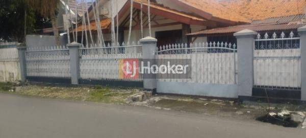 Rumah Terawat layak huni lingkungan nyaman di Kemanggisan Jakarta Barat 1