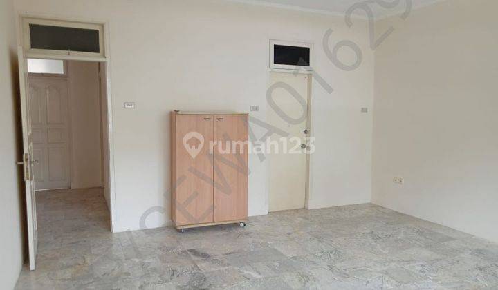 RUMAH 2 LANTAI SIAP HUNI DI PLUIT 2