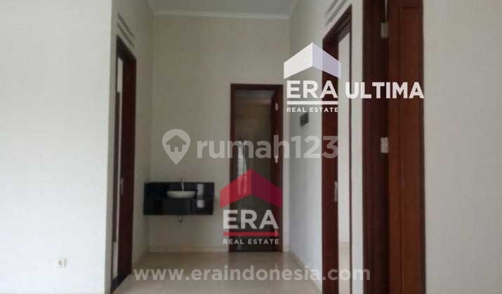 Spacious House in the Serene Environment of Kota Baru Parahyangan Spacious House in the Serene Environment of Kota Baru Parahyangan