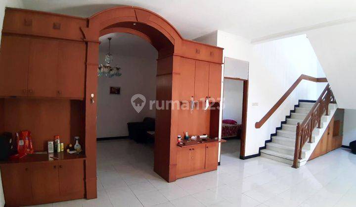 Rumah di Villa Westwood, Bagus + Terawat, Lingkungan Elite, Row Jalan depan Lebar + Paving, Siap Huni 2