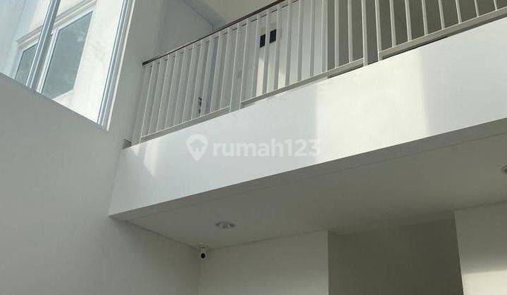 Dijual  di Riviera di metland Rumah 2 Lantai 1