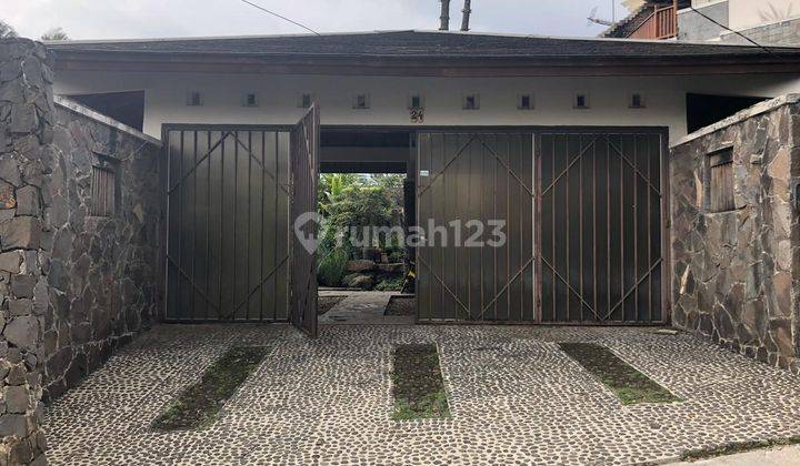 Rumah Unik Dengan Disain Cantik Di Bandung Utara - Semi Furnish 1