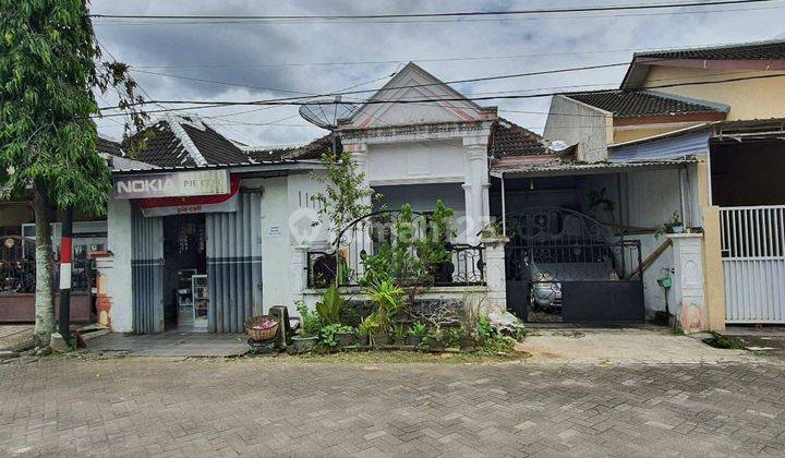 RUMAH ADA USAHA TOKO DI BLOK DEPAN PERUMAHAN TENGAH KOTA JEMBER 2