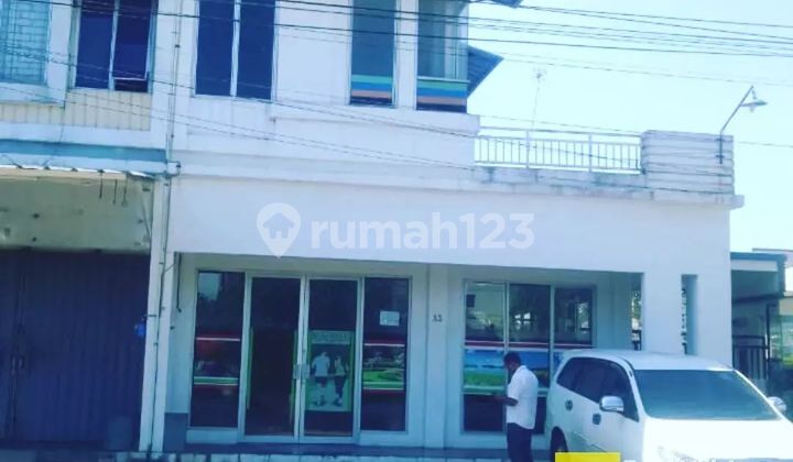 Ruko 2 dan Setengah Lantai sm